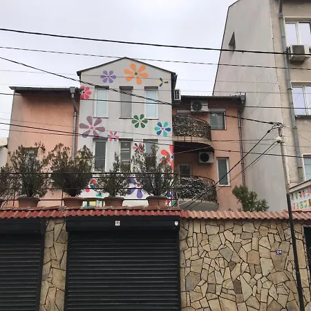 10 Coins & Tours אכסניה *